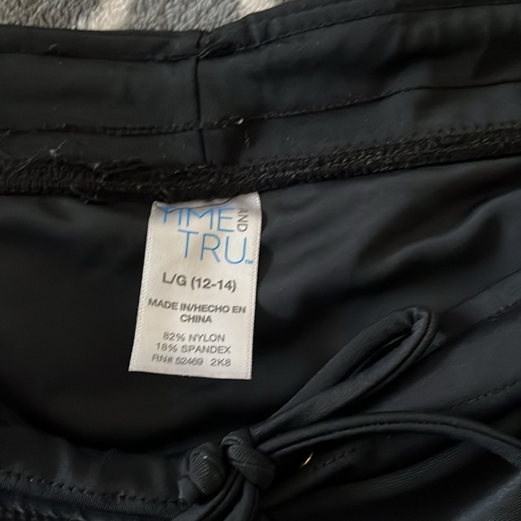Time and Tru Swim Shorts - Picture 3 of 4